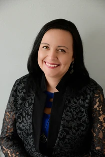 Cindy Hohl's headshot